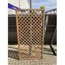 RESTPARTIJ Trellis hardhout diagonaal lijst 90 x 180 cm RESTPARTIJ Trellis hardhout diagonaal lijst 90 x 180 cm